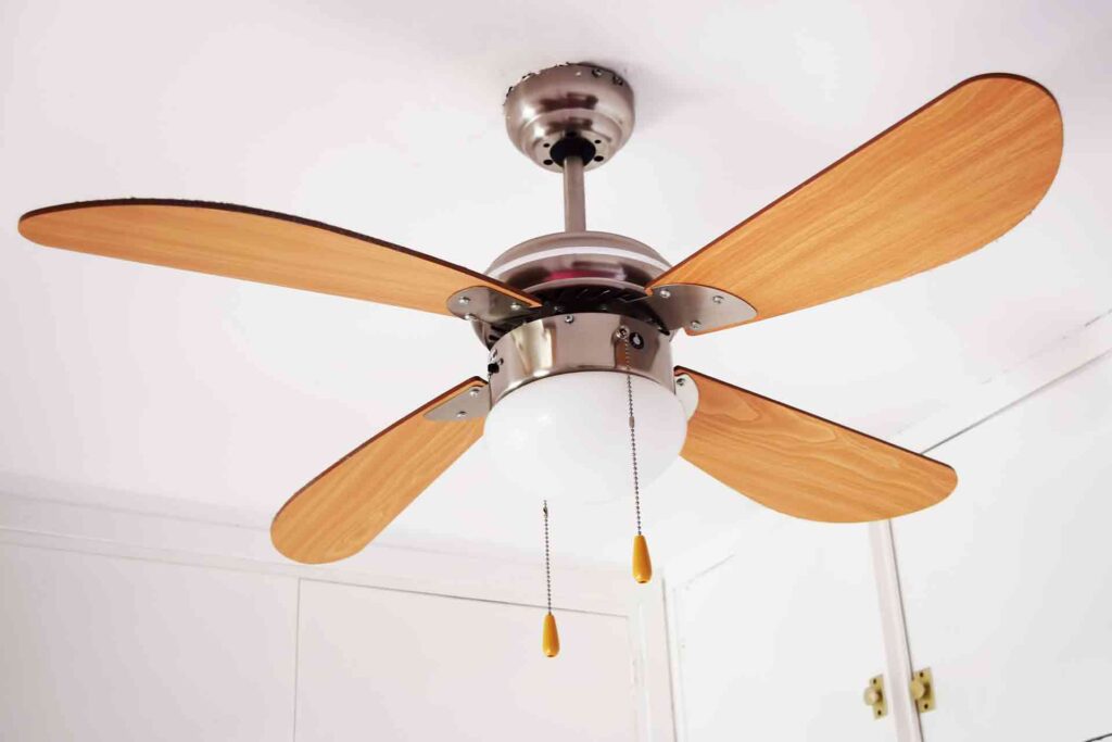 Ceiling-fan-installation-cost