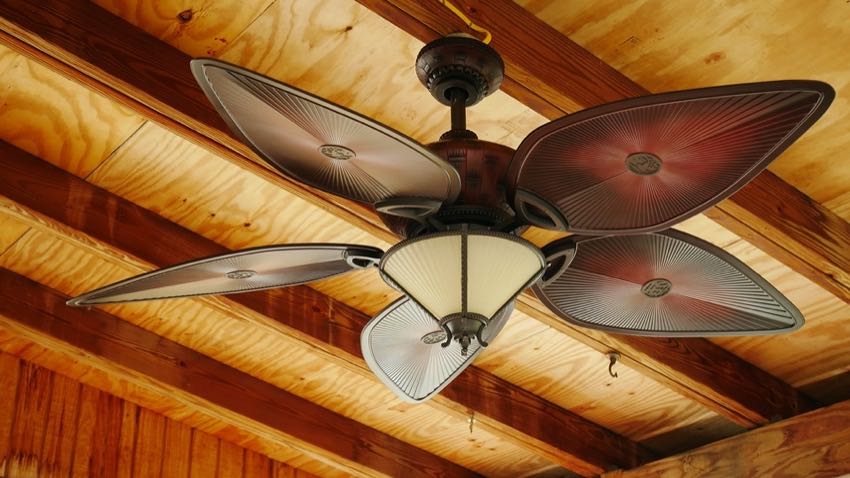 Which-Ceiling-Fan-Moves-the-Most-Air-1