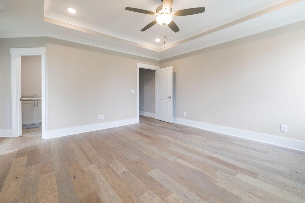 baseboards repaired in broward county
